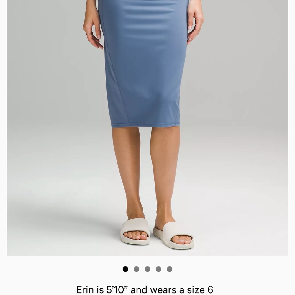 NWT Lululemon Athletica Oasis Blue Midi Pencil Skirt for Work size 8